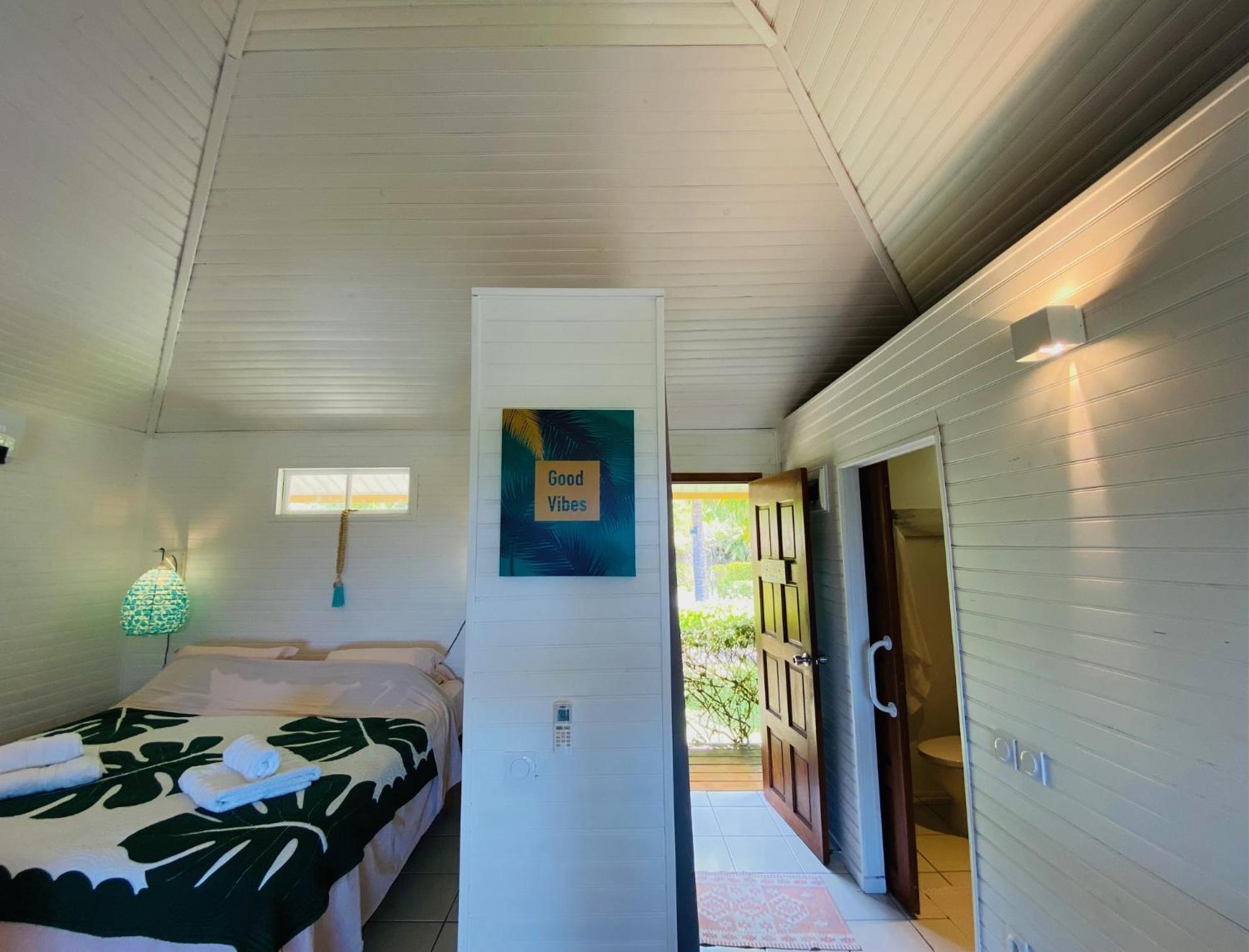 Bungalow Tiare Uturoa Extérieur photo